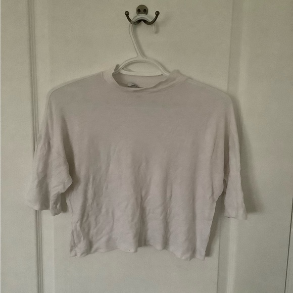 White short sleeve shirt - Picture 1 of 3